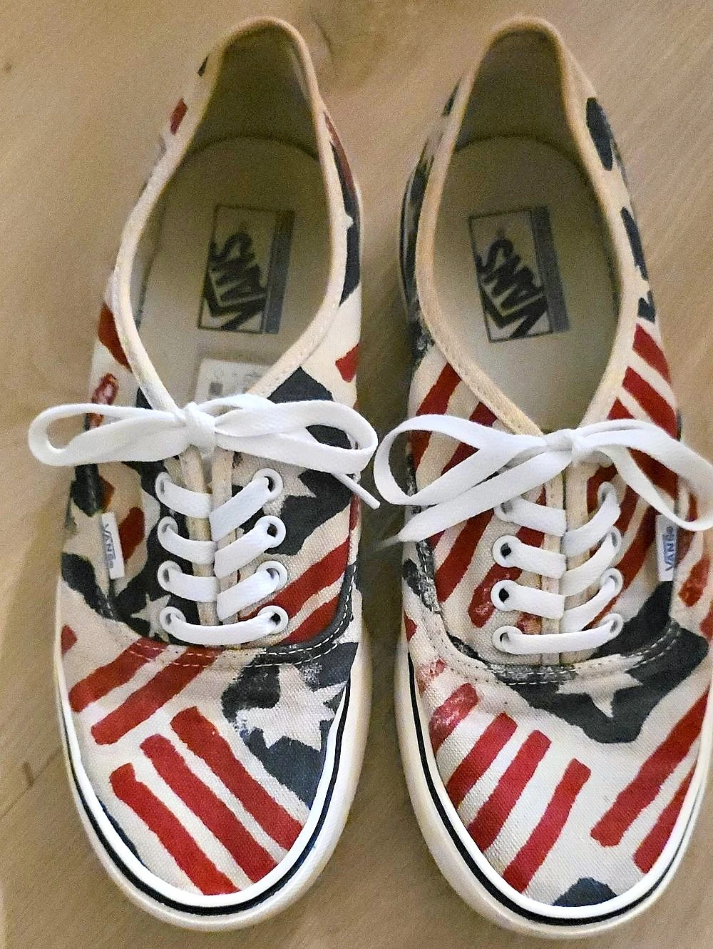 Vans Authentic "Van Doren" Retro Flag Sneakers Stars & Stripes